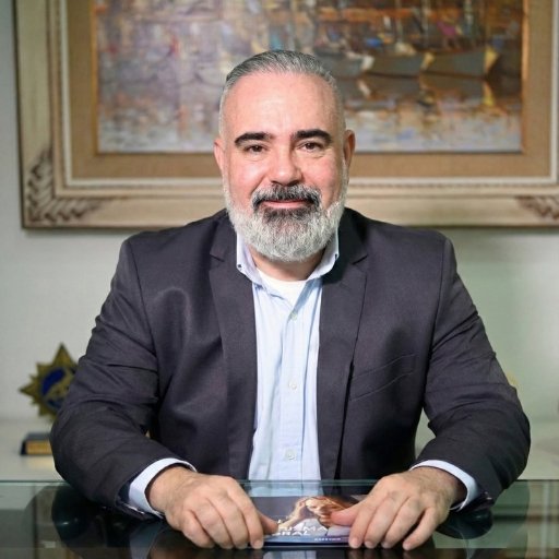 Dr. Orlando Maia